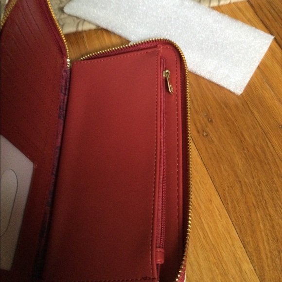 Loungefly Snow White wallet - Picture 8 of 10